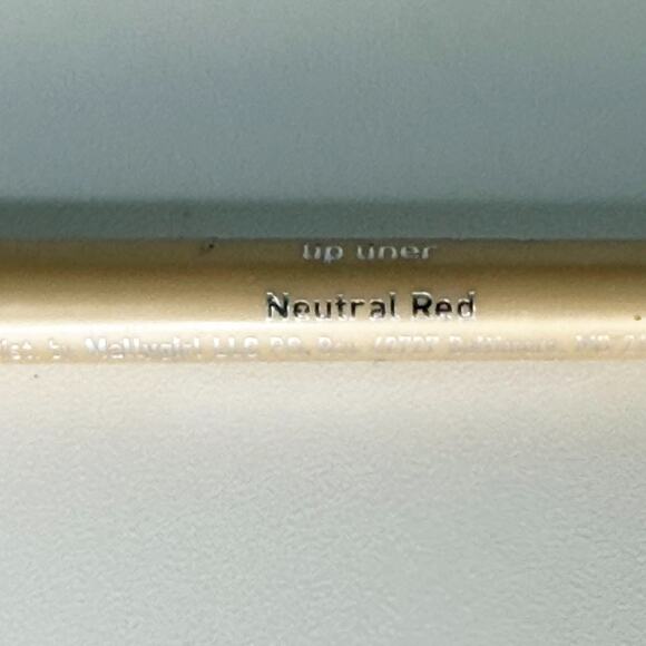 Mally Evercolor Shaping Lip Liner Neutral Red Liner .07 oz .28g New - Picture 4 of 5